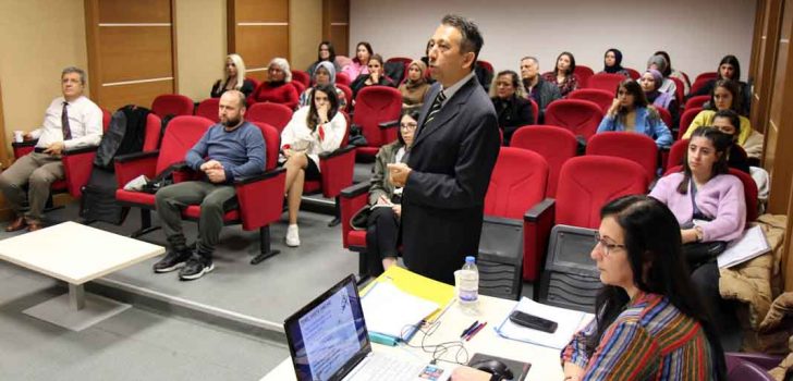 HASTA HAKLARI VE İLETİŞİM KONULU EĞİTİMİ VERİLDİ