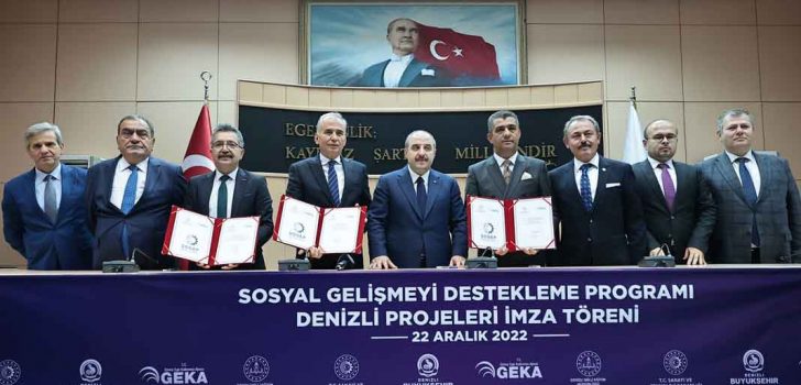 BAKAN VARANK’TAN BAŞKAN ZOLAN’A ZİYARET