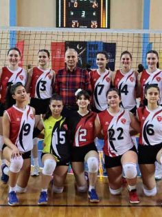 FİLENİN PRENSESLERİNE BAŞKAN ZOLAN’DAN MORAL