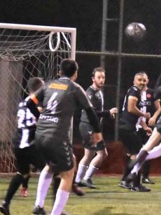 FİNALİN ADI DENİZ TEKSTİL İPLİK-ÖRGÜ VE BAHAR TEKSTİL OLDU