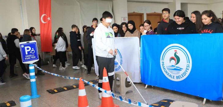 GÖRME ENGELLİLER HAFTASINDA FARKINDALIK ETKİNLİĞİ