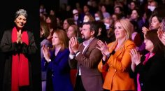 ‘BEN TÜRKAN SAYLAN’ GÖSTERİSİ AYAKTA ALKIŞLANDI