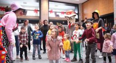 MİNİKLER DOYASIYA EĞLENİYOR