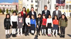 ÖĞRENCİLER KARNELERİNİ ALIP YARI YIL TATİLİNE GİRDİLER