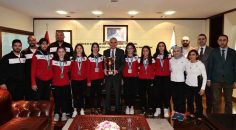 BAŞKAN ZOLAN İLE KUPA HATIRASI