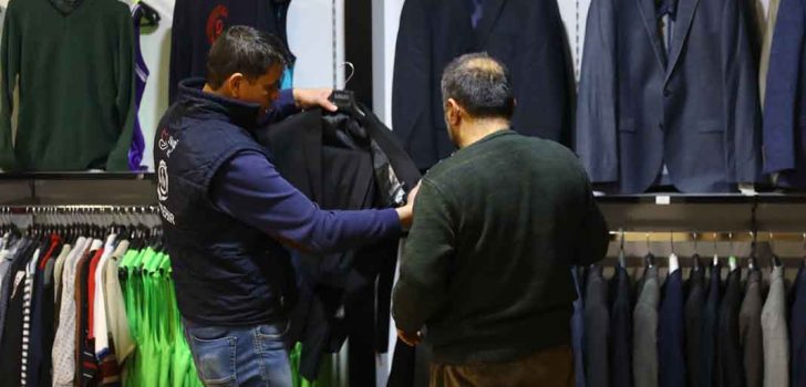 DENİZLİ’YE GELEN DEPREMZEDELERİN YARALARI SARILIYOR