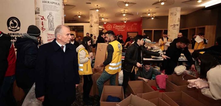 BÜYÜKŞEHİR’İN 24 TIRI DEPREM BÖLGESİNE GİTTİ