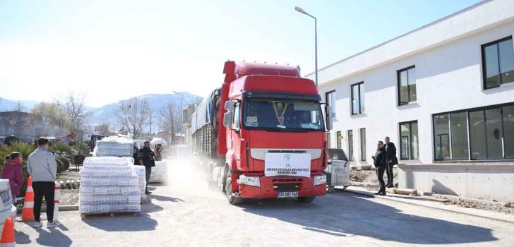 66 YARDIM ARACI MERKEZEFENDİ’DEN DEPREM BÖLGESİNE GİTTİ