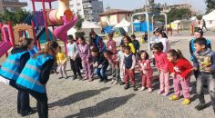 DEPREM BÖLGESİNDE ÇOCUKLAR DA UNUTULMADI