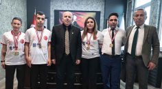 BİLEK GÜREŞİ ŞAMPİYONLARINDAN GENÇLİK SPOR’A ZİYARET