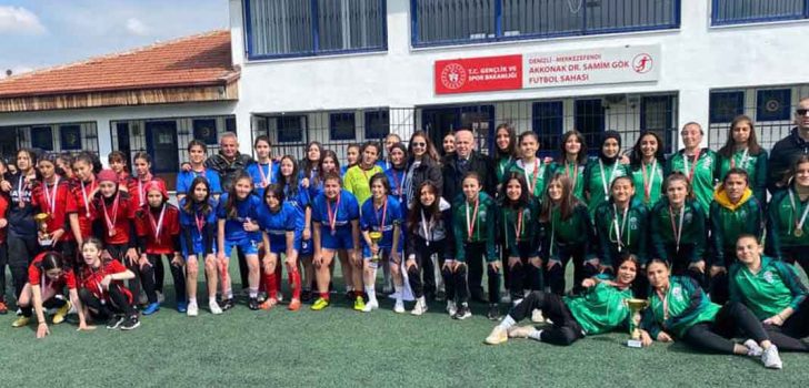 KIZLAR FUTBOL MÜSABAKALARI TAMAMLANDI