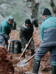 MERKEZEFENDİ’DE TARIMSAL SULAMA KANALLARI TEMİZLENİYOR