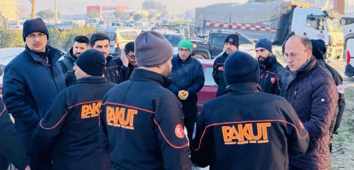 PAKUT KAPILARINI GÖNÜLLÜLERE AÇTI