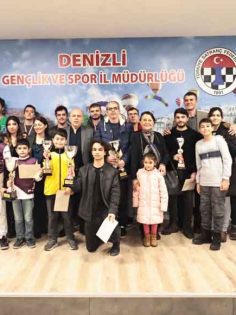 SATRANÇ’TA HAMLELER MUHARREM ÇAMLI ANISINA YAPILDI