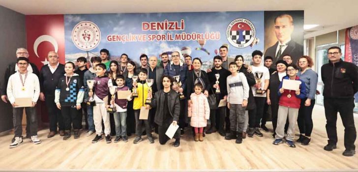 SATRANÇ’TA HAMLELER MUHARREM ÇAMLI ANISINA YAPILDI