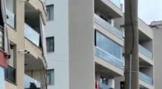 CAM SİLERKEN BALKONDAN DÜŞEN GENÇ KADIN ÖLDÜ