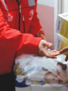 MERKEZEFENDİ BELEDİYESİ’NDEN BEBEK BEZİ VE MAMA DESTEĞİ