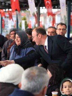 PAMUKKALE BELEDİYESİ RAMAZANIN GÜZELLİĞİNİ AKKÖY’E TAŞIDI