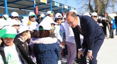 BAŞKAN ÖRKİ ÇOCUKLARA GERİ DÖNÜŞÜMÜ ANLATTI