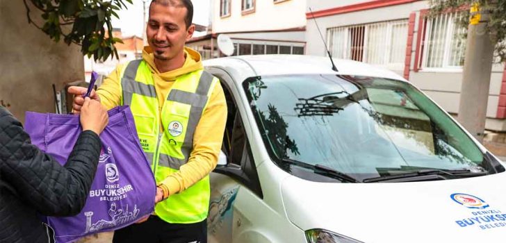 İHTİYAÇ SAHİPLERİNE 30 BİN ADET GIDA PAKETİ