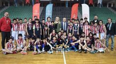 KÜÇÜK ERKEKLERDE ŞAMPİYON PEV