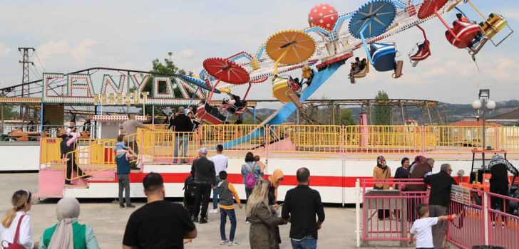 PAMUKKALE’DE 23 NİSAN COŞKUSU BİR HAFTAYA YAYILDI