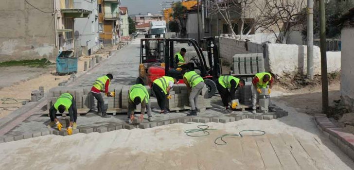 PAMUKKALE BELEDİYESİ CUMHURİYET MAHALLESİNİ YENİLİYOR