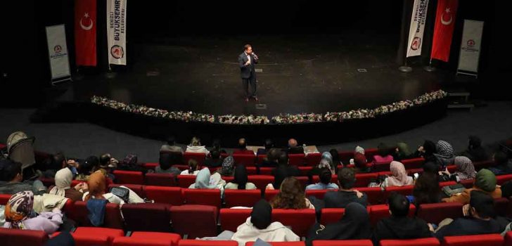 İLAHİYATÇI YAZAR PİŞGİN DENİZLİLERLE BULUŞTU