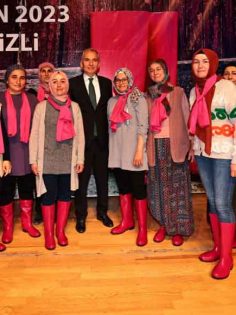 BÜYÜKŞEHİR’DEN PEMBE ÇİZMELER’E DESTEK