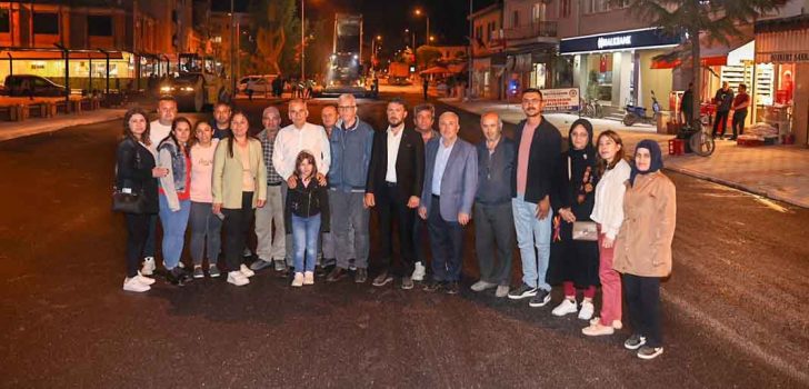 BAŞKAN ZOLAN’DAN BOZKURT’TA GECE ASFALT MESAİSİ