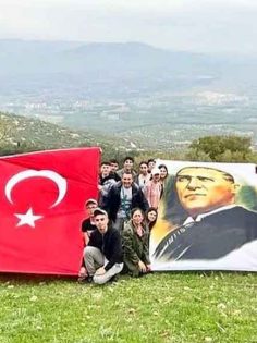 ÇÖKELEZ DAĞI ZİRVE YÜRÜYÜŞÜ YAPTILAR