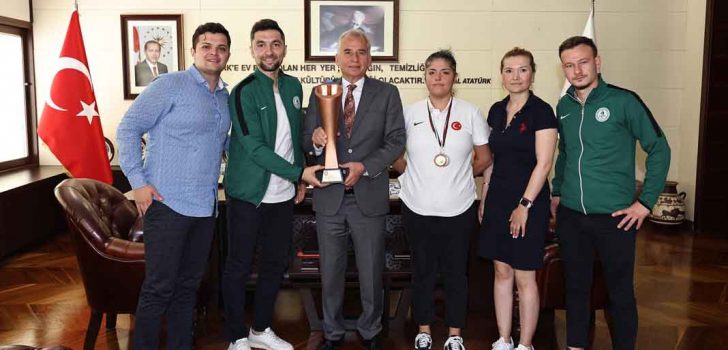 İŞİTME ENGELLİ SPORCULARDAN ZOLAN’A ZİYARET