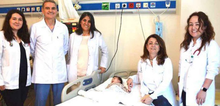 2 AYLIK BEBEĞE KALP AMELİYATI YAPILDI