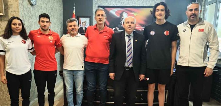 MİLLİ YÜZÜCÜ VE TRİATLONCULARDAN İLMAN’A ZİYARET