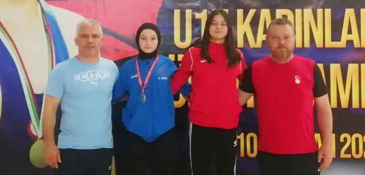 DENİZLİLİ GÜREŞÇİ SÜMEYYE TÜRKİYE 2.’Sİ