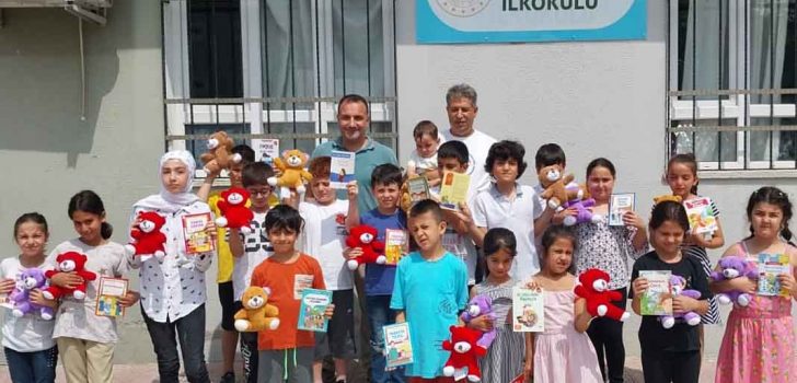 ﻿ŞEHİT ÖĞRETMENİN ADI KÜTÜPHANEDE ÖLÜMSÜZLEŞTİ