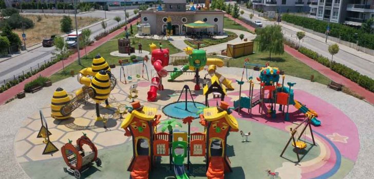 ÇOCUKLARIN VE AİLELERİN VAZGEÇİLMEZİ MASAL PARKI