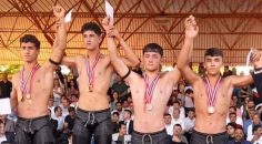 GÜREŞÇİLER MADALYA İLE DÖNDÜ