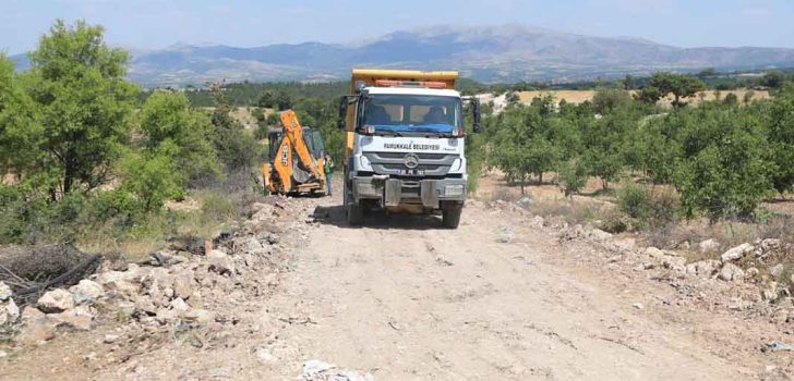 PAMUKKALELİ ÇİFTÇİLERİN YOLLARI HEP AÇIK