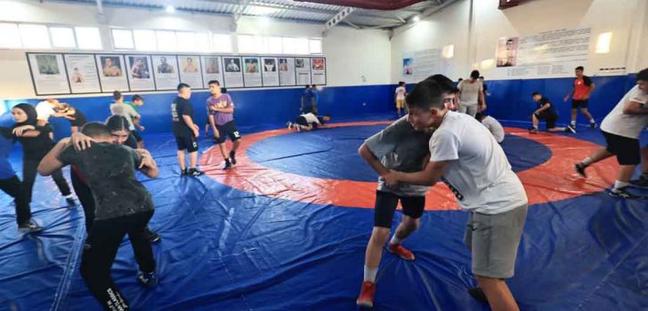 GÜREŞÇİLER HIRS KÜPÜ