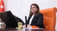 “KIRTASİYE VE KIYAFETTE KDV YÜZDE 1 OLSUN”