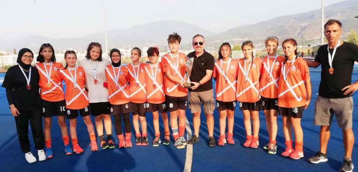 ACIPAYAM HOKEY TAKIMININ BAŞARISI