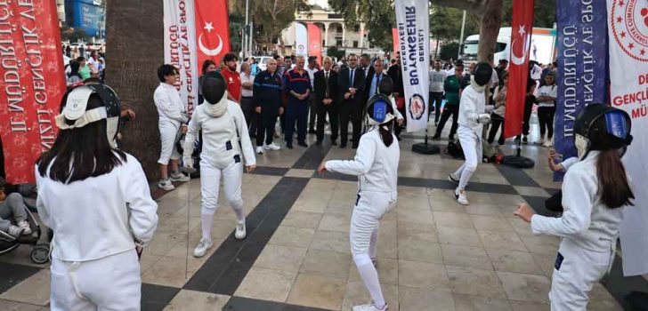 AMATÖR SPOR HAFTASI COŞKUYLA BAŞLADI