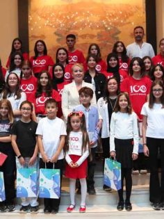 RESİM YARIŞMASINDA DERECEYE GİREN ÖĞRENCİLER ÖDÜLLENDİRİLDİ