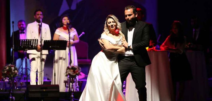 MUHTEŞEM PERFORMANS, 100.YILA YAKIŞAN ORATORYO