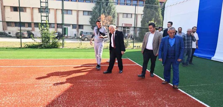 TENİS KORTLARI YENİ YÜZÜYLE HİZMETE HAZIR