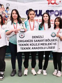 TENİS OKUL SPORLARINDA ŞAMPİYON RAKETLER BELLİ OLDU