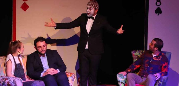 ‘3 BEŞ VE 8 DİĞER ŞEYLER’ OYUNUNA BÜYÜK İLGİ