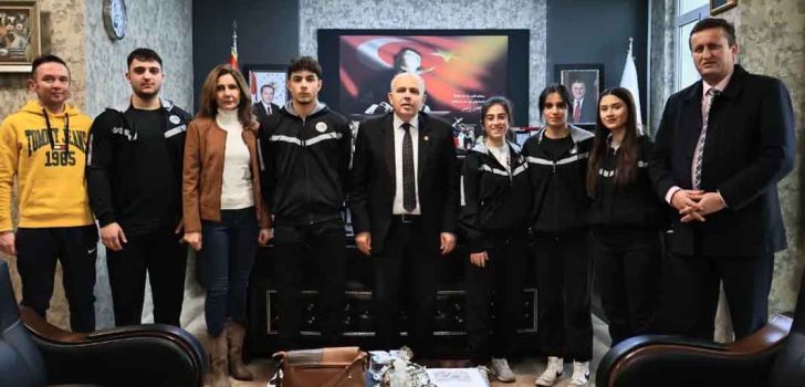 BÖLGE ŞAMPİYONASINDA DENİZLİ’Yİ TEMSİL EDECEKLER