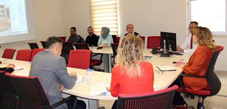 SAĞLIK YATIRIMLARI DEĞERLENDİRİLDİ